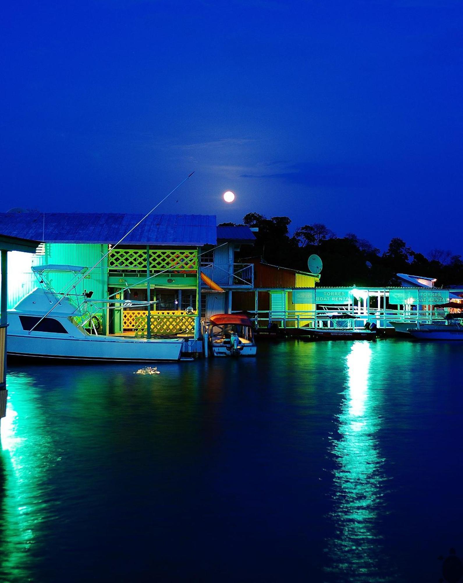 Nautilus By La Jamaca Hotels-Downtown La Parguera Lajas Bagian luar foto