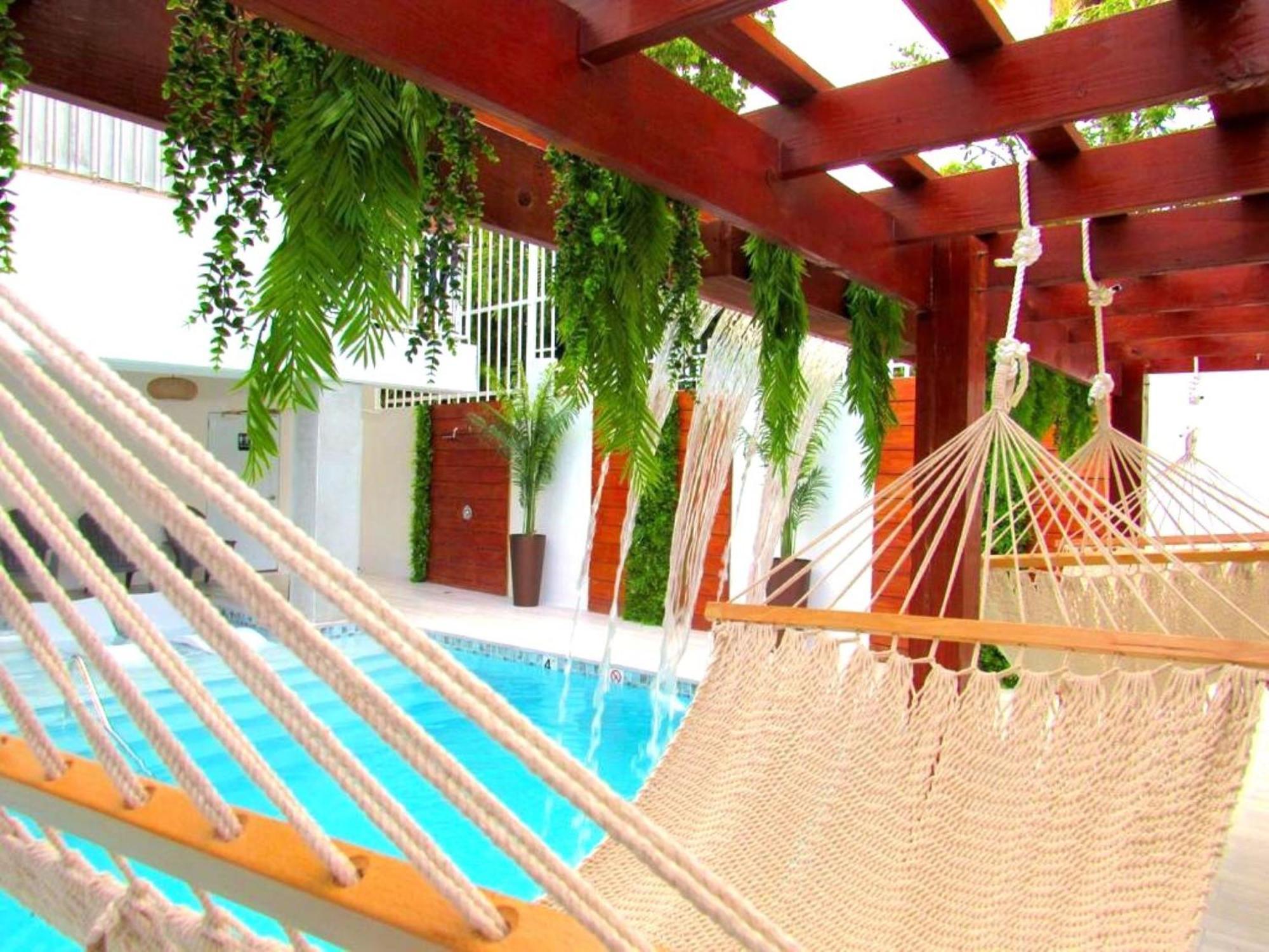 Nautilus By La Jamaca Hotels-Downtown La Parguera Lajas Bagian luar foto