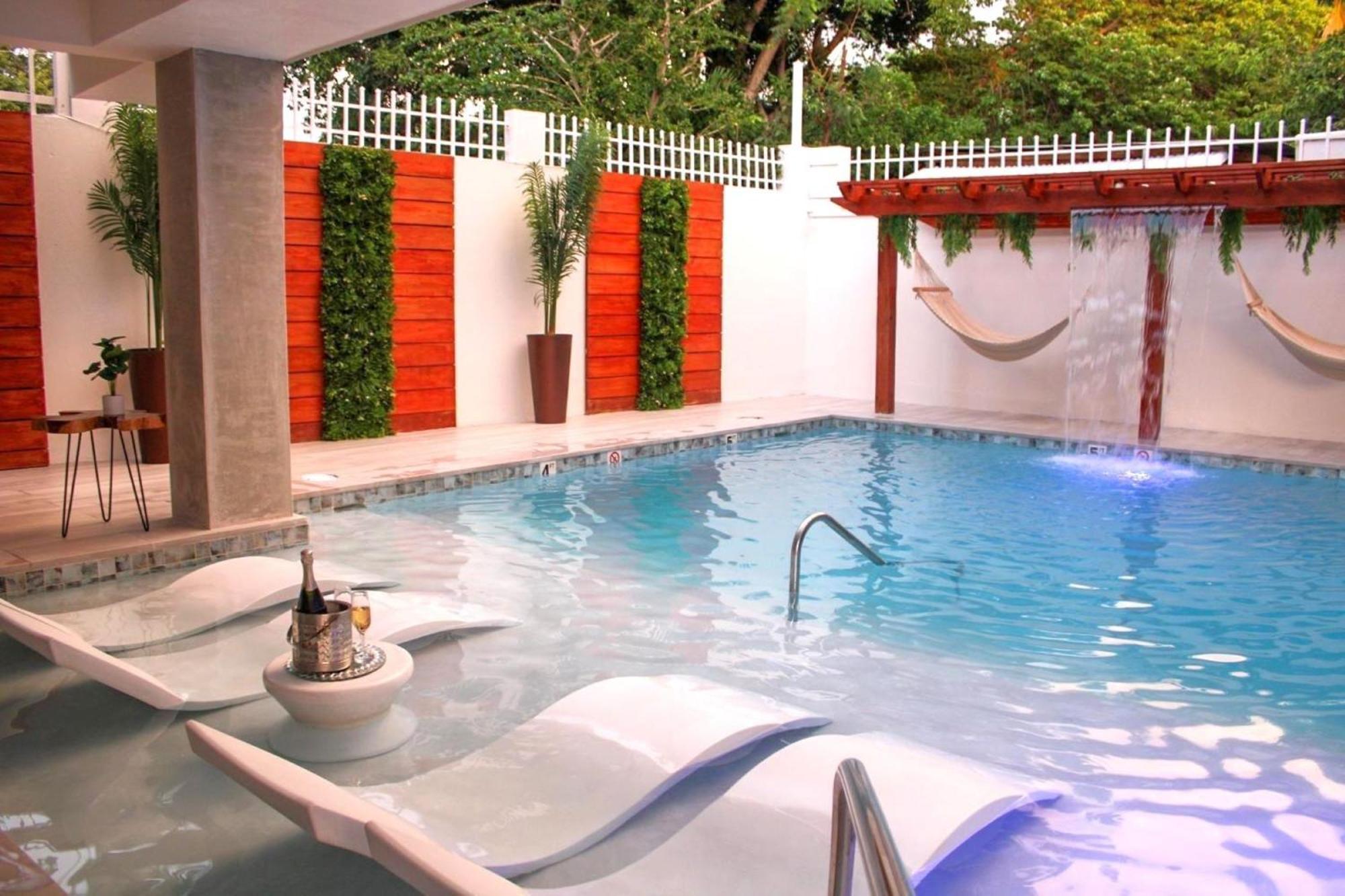 Nautilus By La Jamaca Hotels-Downtown La Parguera Lajas Bagian luar foto