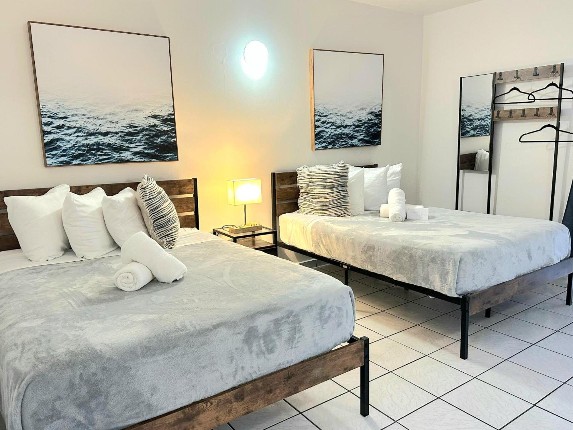 Nautilus By La Jamaca Hotels-Downtown La Parguera Lajas Bagian luar foto